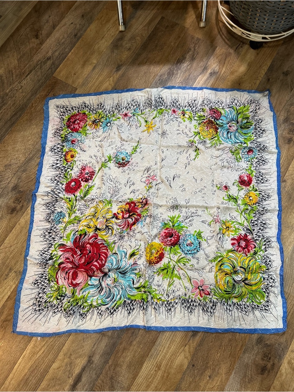 Vintage Watercolor Floral Silk Scarf - Textured Diamond Jacquard